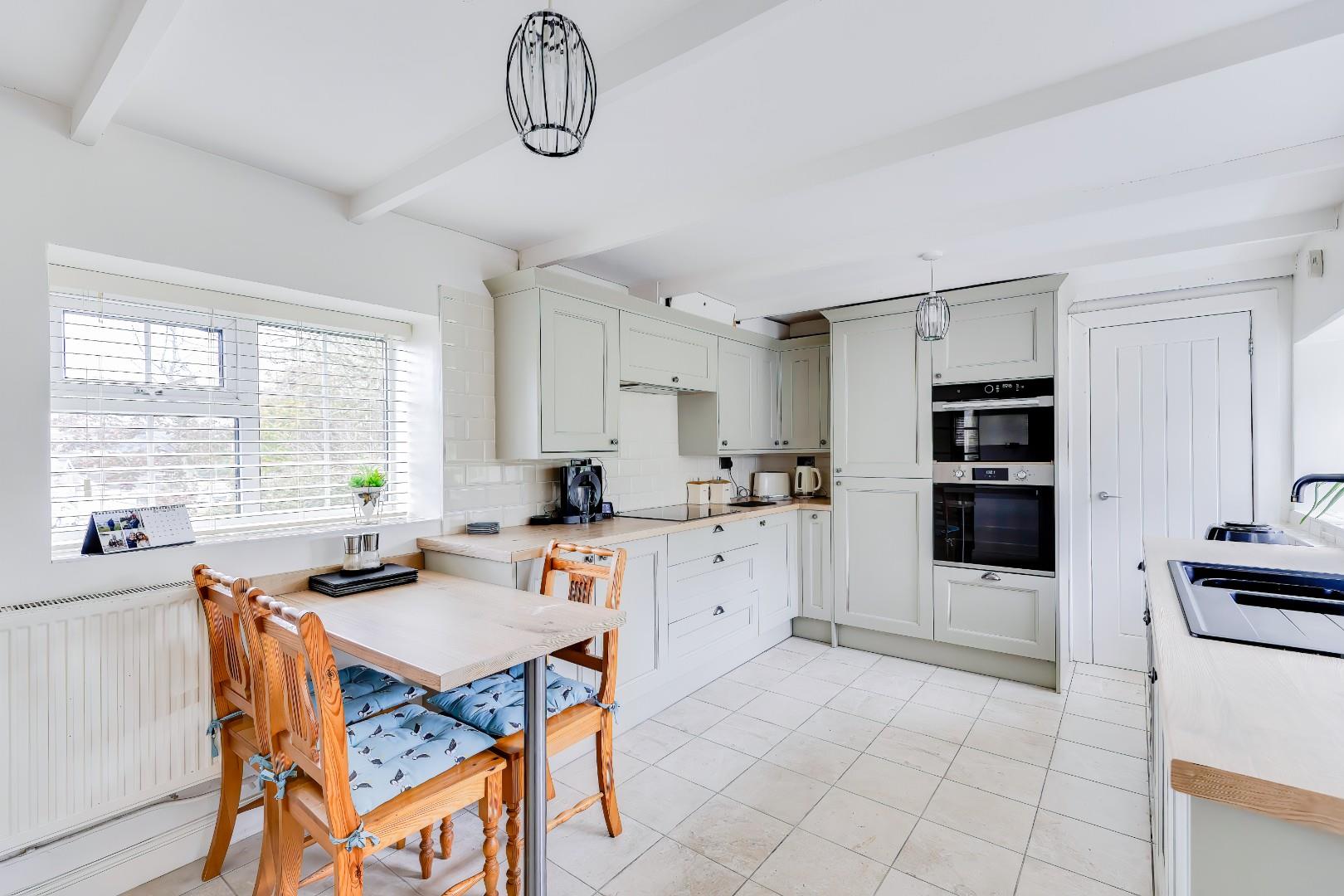 The Common, Bryncethin, Bridgend, CF32 9TA
